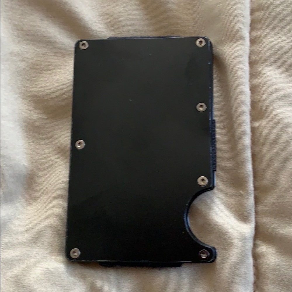 Men’s front pocket money and card holder